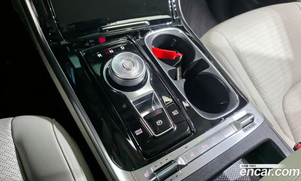 Kia Canival 2023 3.5 Автомат в Москве № 52471, фото 17