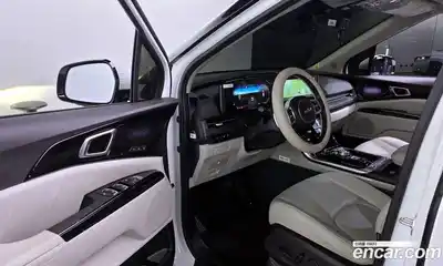 Kia Canival 2023 3.5 Автомат в Москве № 52471, миниатюра 2