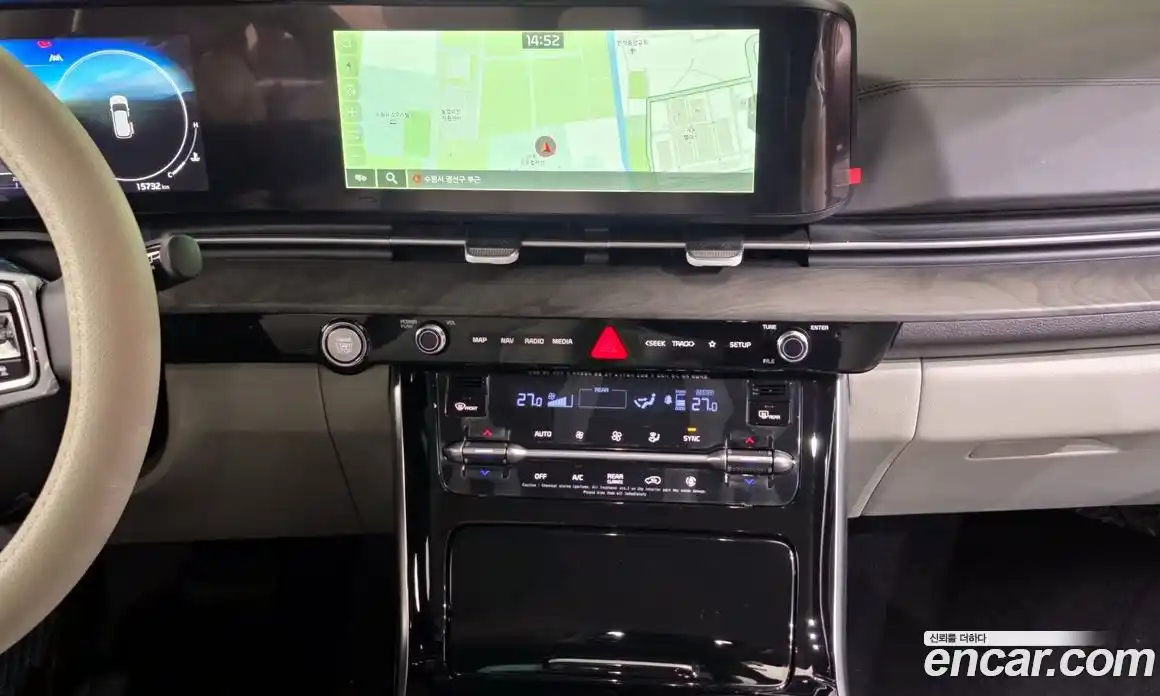 Kia Canival 2023 3.5 Автомат в Москве № 52471, фото 6