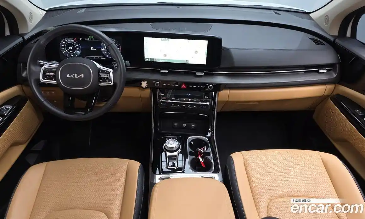 Kia Canival 2023 3.5 Автомат в Москве № 52535, фото 20