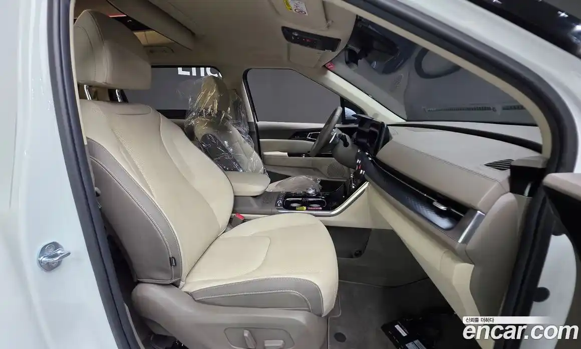 Kia Canival 2022 3.5 Автомат в Москве № 56318, фото 13