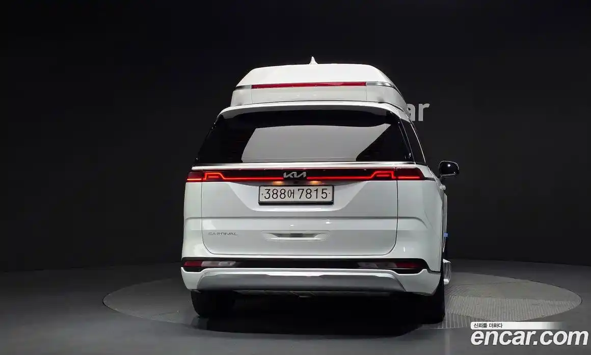 Kia Canival 2022 3.5 Автомат в Москве № 56318, фото 18