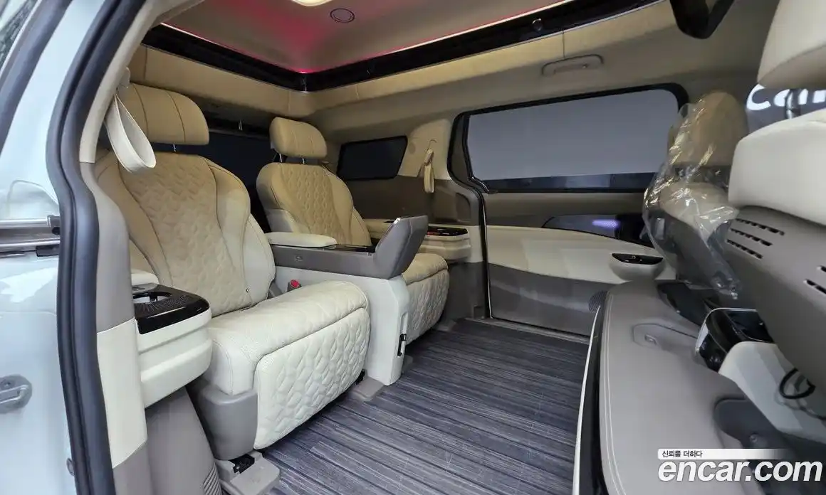 Kia Canival 2022 3.5 Автомат в Москве № 56318, фото 9