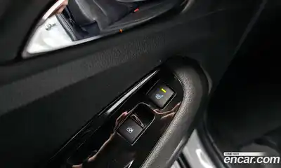 Chevrolet Orlando 2016 1.6 Автомат в Москве № 63778, миниатюра 3