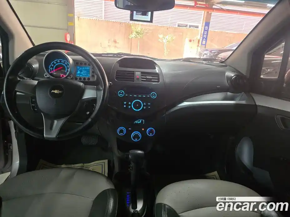 Chevrolet Spark 2012 1.0 Автомат в Москве № 67191, фото 4