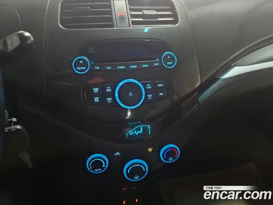 Chevrolet Spark 2012 1.0 Автомат в Москве № 67191, фото 9