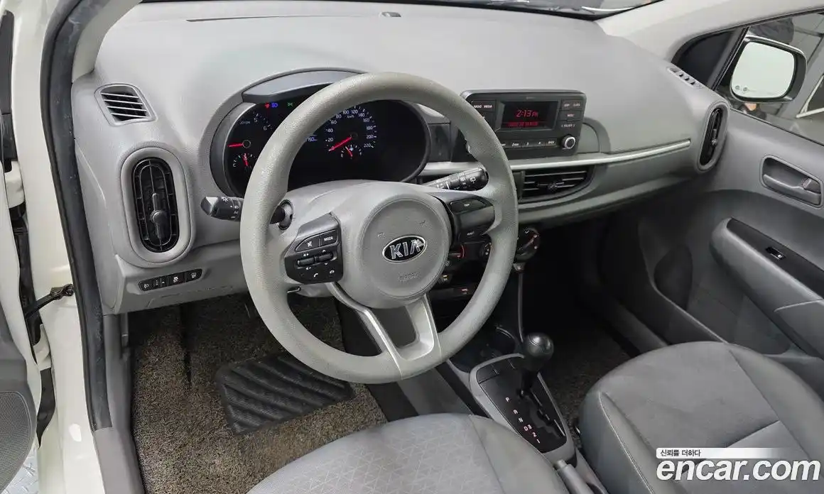 Kia Morning 2021 1.0 Автомат в Москве № 101726, фото 10