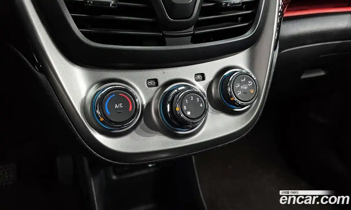 Chevrolet Spark 2016 1.0 Автомат в Москве № 103405, фото 13