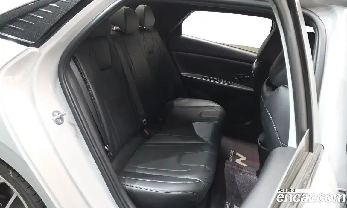 Hyundai Avante 2022 2.0 Автомат в Москве № 10718, фото 12