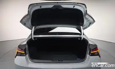 Hyundai Avante 2022 2.0 Автомат в Москве № 10718, миниатюра 5