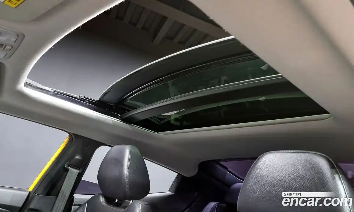 Hyundai Veloster 2012 1.6 Автомат в Москве № 111474, фото 3