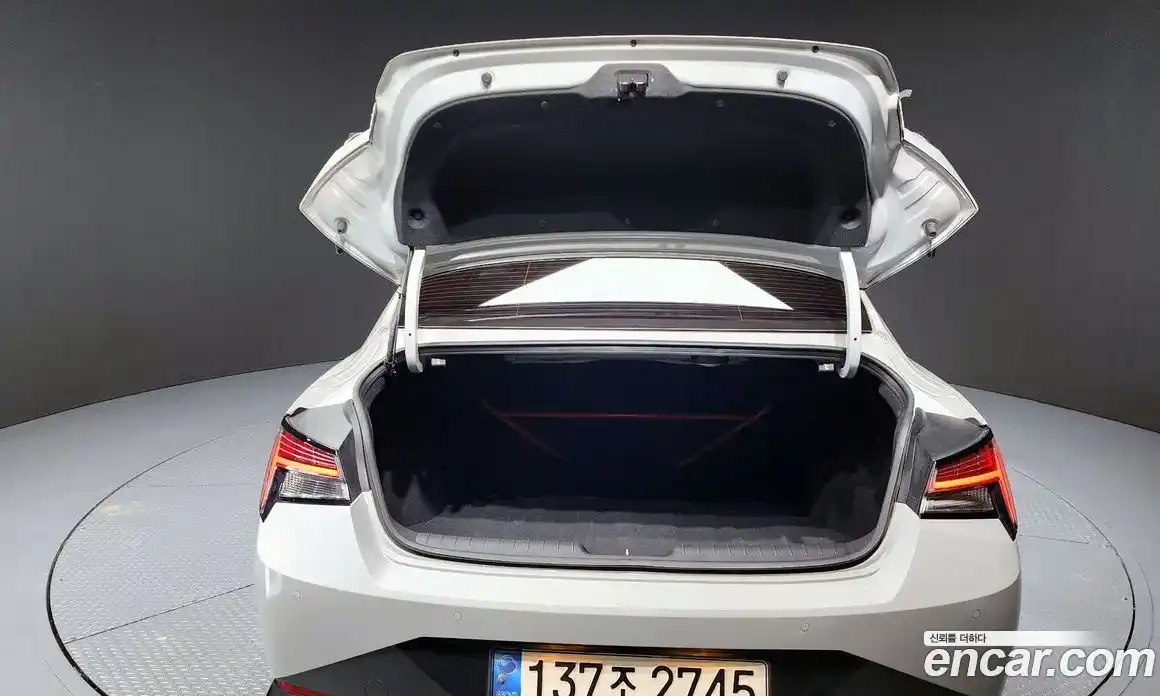 Hyundai Avante 2022 2.0 Автомат в Москве № 111564, фото 17