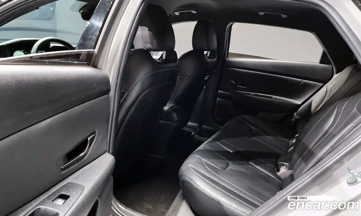 Hyundai Avante 2022 2.0 Автомат в Москве № 111564, фото 6