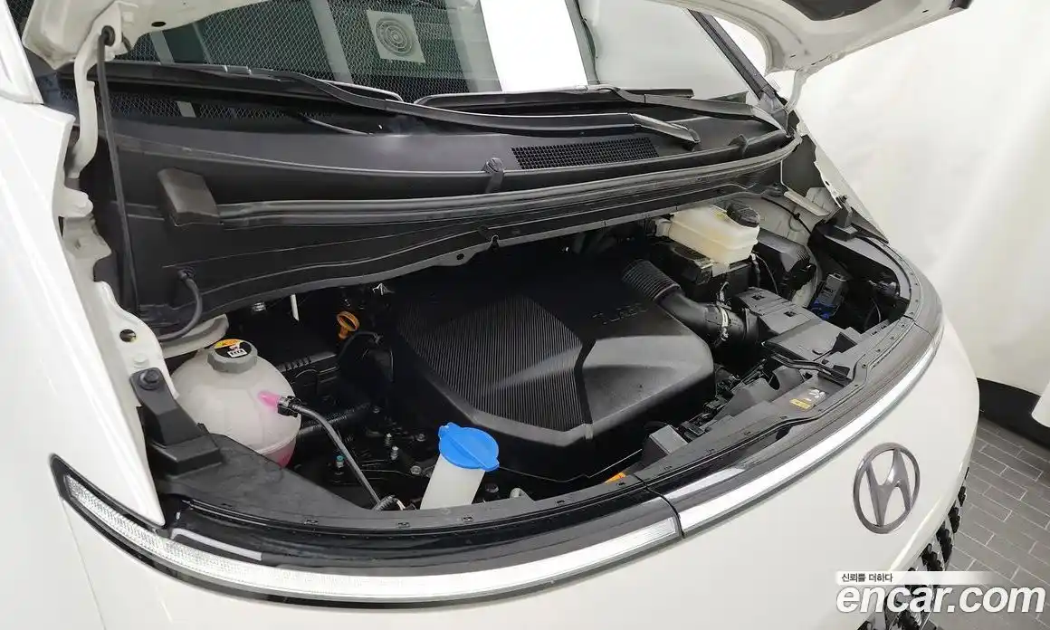 Hyundai Staria 2022 2.2 Автомат в Москве № 112486, фото 11