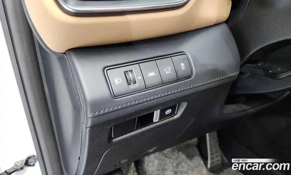 Hyundai Santa Fe 2021 2.2 Автомат в Москве № 112972, фото 3