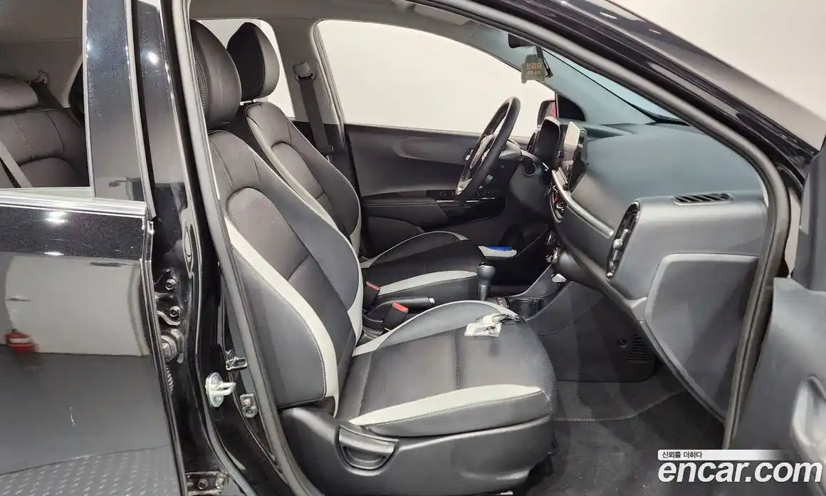 Kia Morning 2024 1.0 Автомат в Москве № 114690, фото 16