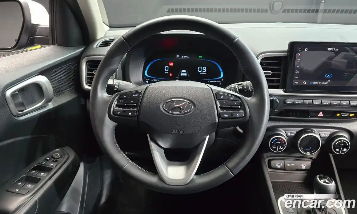 Hyundai Venue 2023 1.6 Автомат в Москве № 118798, фото 1