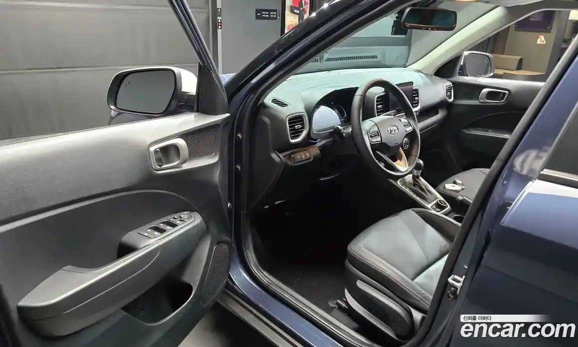 Hyundai Venue 2023 1.6 Автомат в Москве № 118798, фото 13