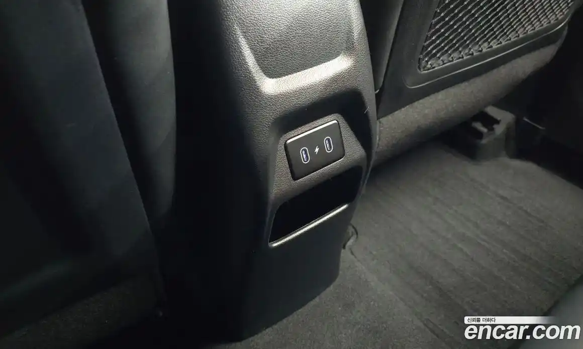 Hyundai Venue 2023 1.6 Автомат в Москве № 118798, фото 18