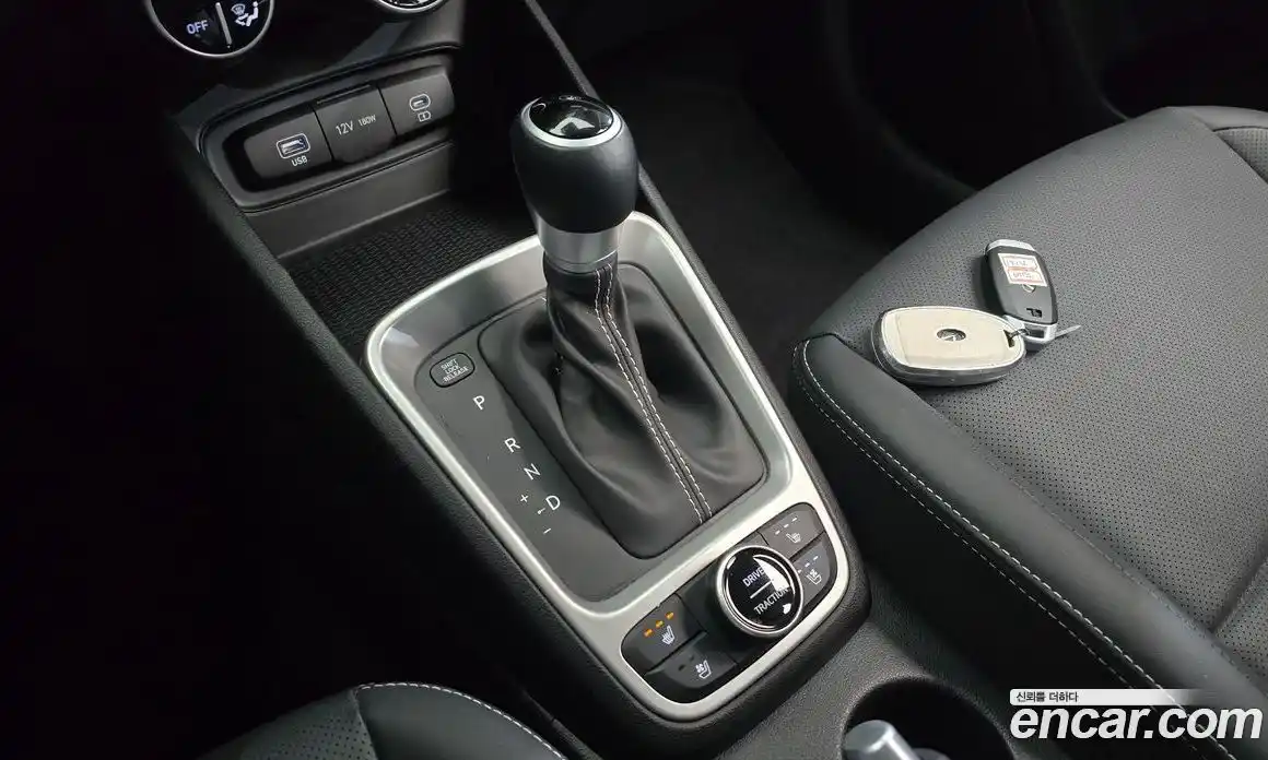 Hyundai Venue 2023 1.6 Автомат в Москве № 118798, фото 7