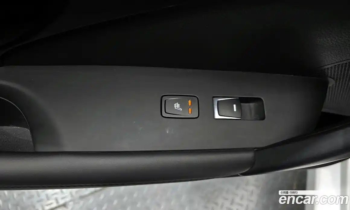 Hyundai Grandeur 2016 2.4 Автомат в Москве № 119690, фото 9