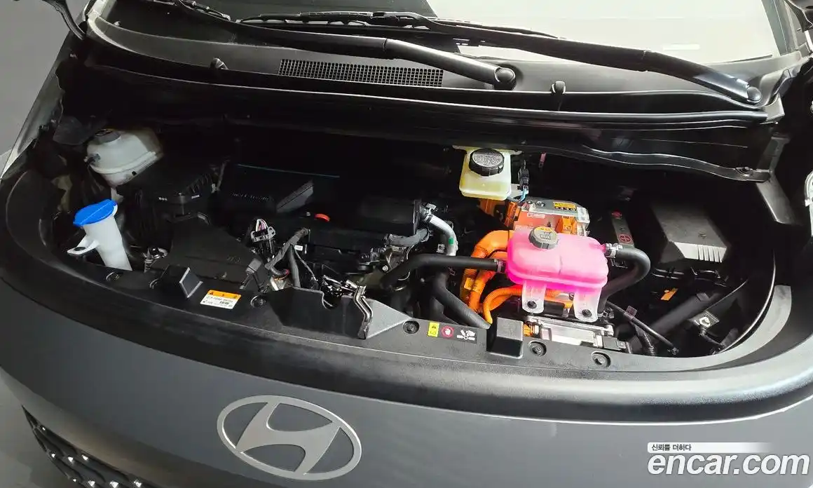 Hyundai Staria 2025 1.6 Автомат в Москве № 119742, фото 1