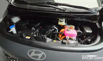 Hyundai Staria, 2025