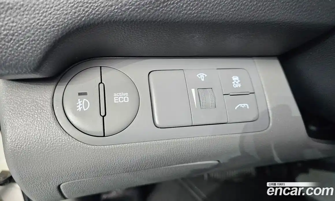 Hyundai Starex 2019 2.5 Автомат в Москве № 122411, фото 17