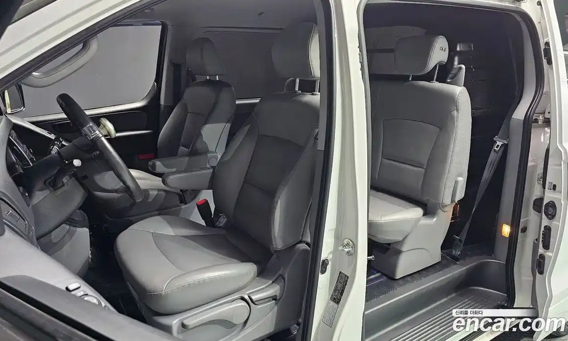 Hyundai Starex 2019 2.5 Автомат в Москве № 122411, фото 4