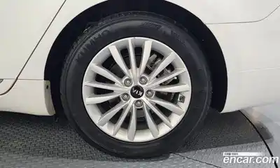 Kia K7 2021 2.5 Автомат в Москве № 122887, миниатюра 6