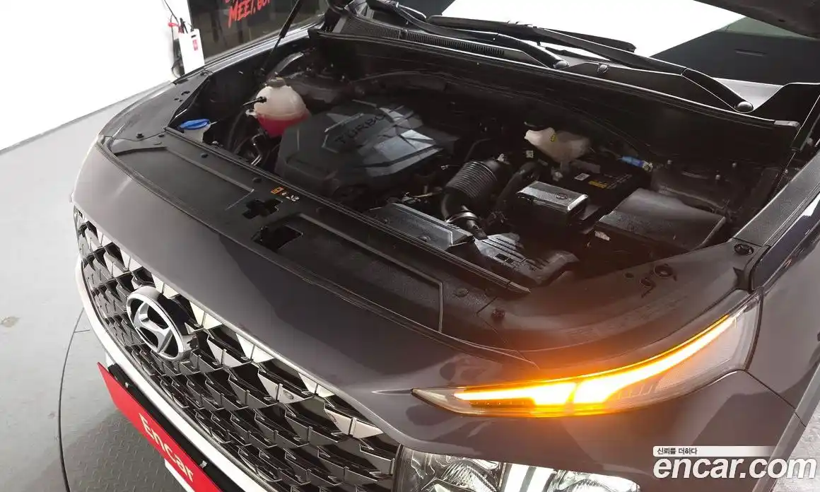 Hyundai Santa Fe 2021 2.2 Автомат в Москве № 123409, фото 16