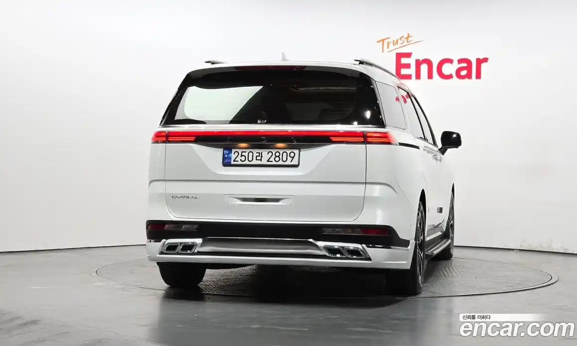 Kia Canival 2023 3.5 Автомат в Москве № 127752, фото 12