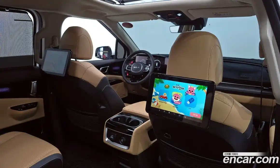 Kia Canival 2023 3.5 Автомат в Москве № 127752, фото 15