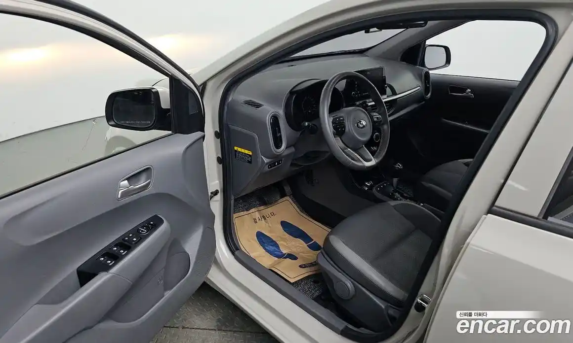 Kia Morning 2021 1.0 Автомат в Москве № 128665, фото 20