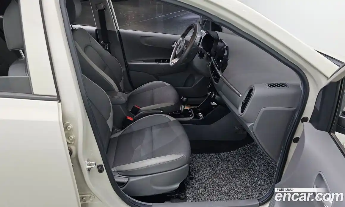 Kia Morning 2021 1.0 Автомат в Москве № 128665, фото 4