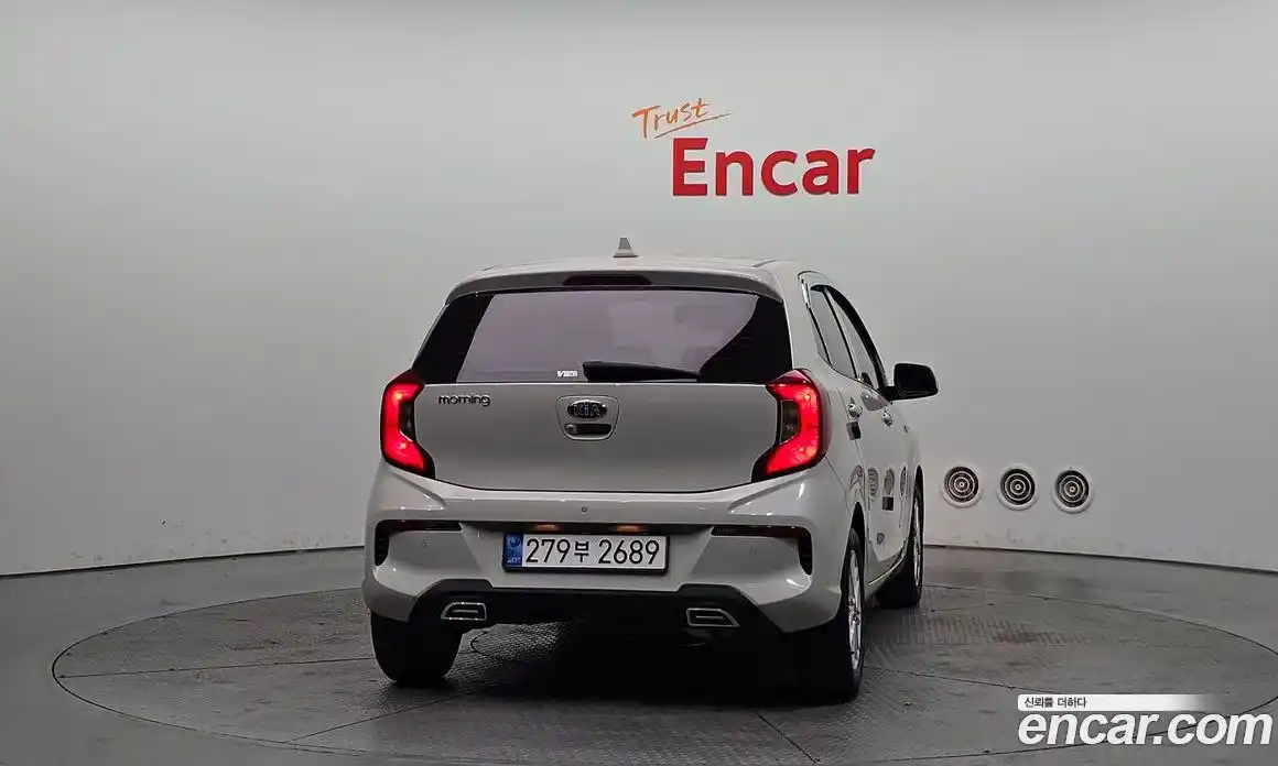 Kia Morning 2021 1.0 Автомат в Москве № 128665, фото 6