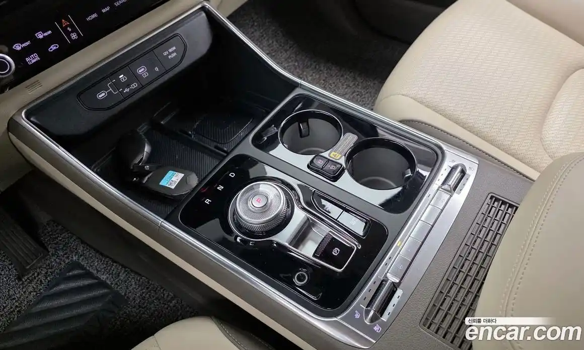 Kia Canival 2024 3.5 Автомат в Москве № 131344, фото 4