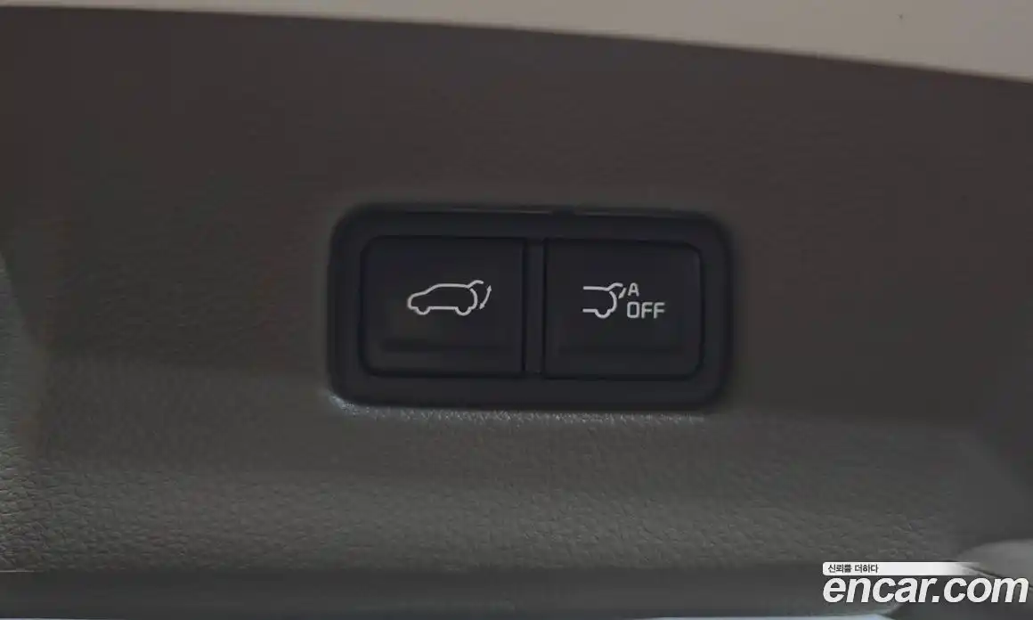 Kia Canival 2023 3.5 Автомат в Москве № 132418, фото 20