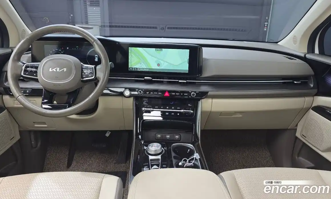 Kia Canival 2023 3.5 Автомат в Москве № 132418, фото 4