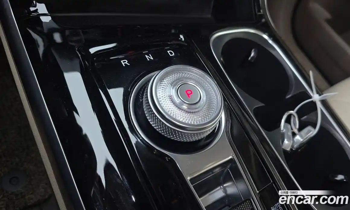 Kia Canival 2023 3.5 Автомат в Москве № 132418, фото 6