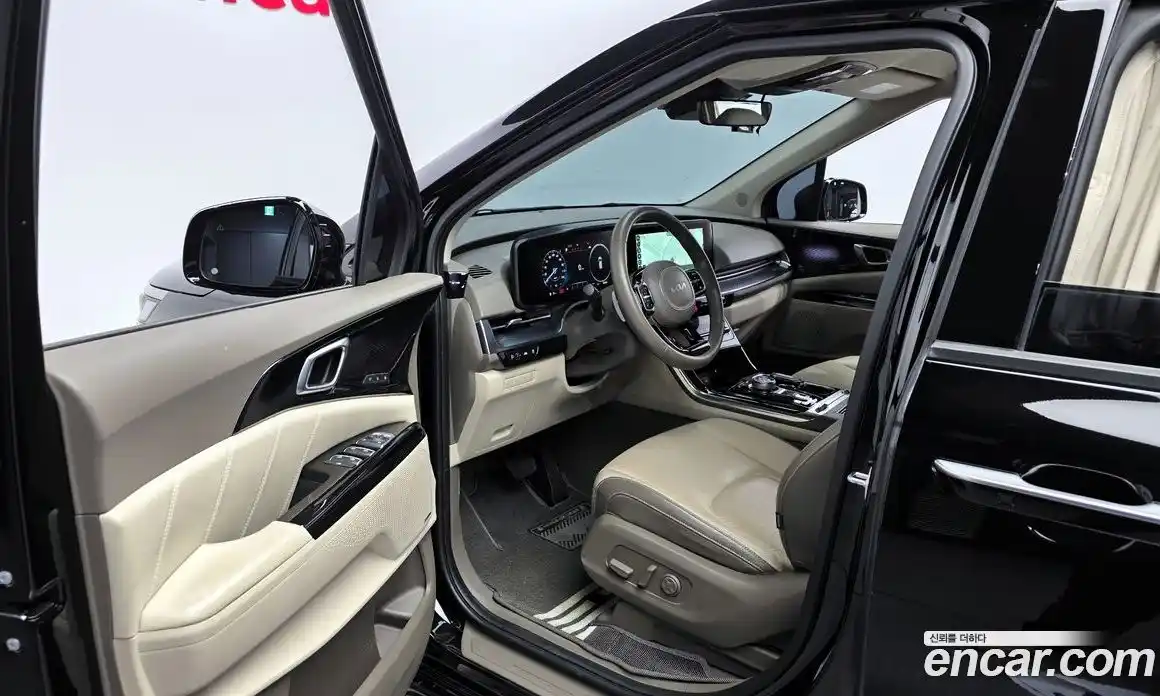 Kia Canival 2023 3.5 Автомат в Москве № 133388, фото 12