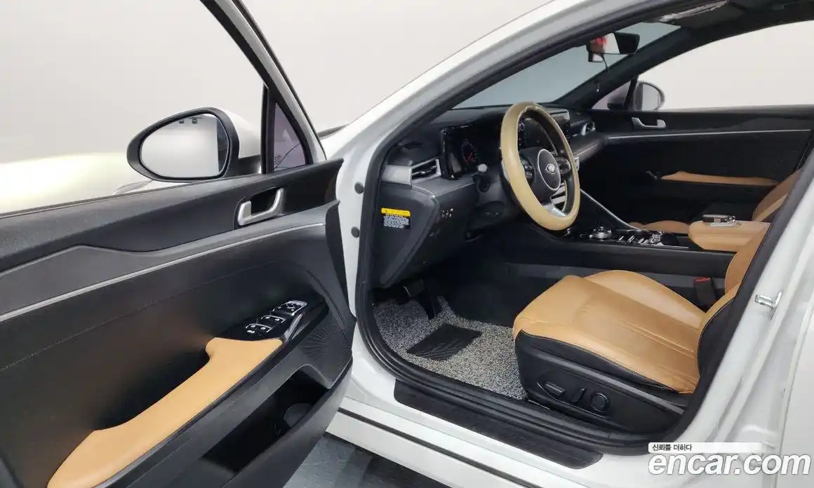 Kia K5 2020 2.0 Автомат в Москве № 133519, фото 13