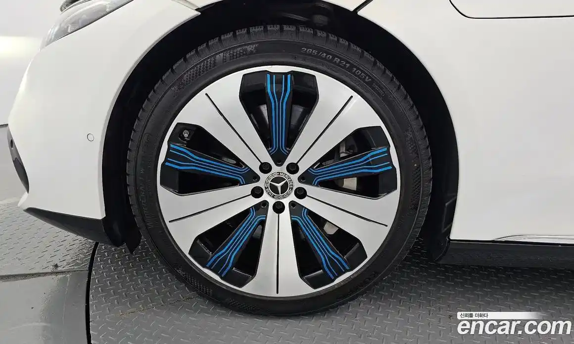 Mercedes-Benz EQS 2022 0.3 Автомат в Москве № 141465, фото 19