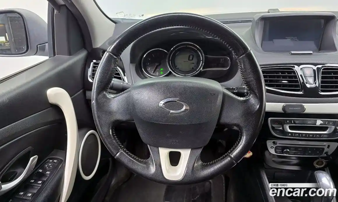 Renault SM3 2014 1.6 Автомат в Москве № 148462, фото 1