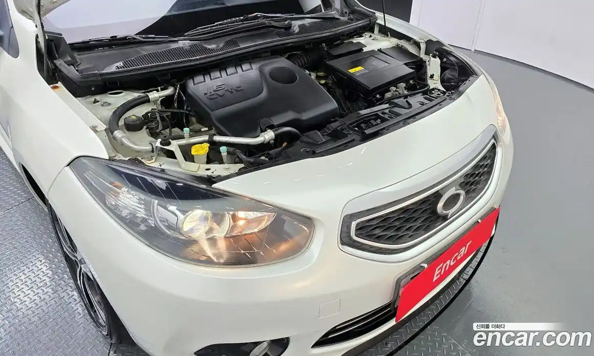 Renault SM3 2014 1.6 Автомат в Москве № 148462, фото 13