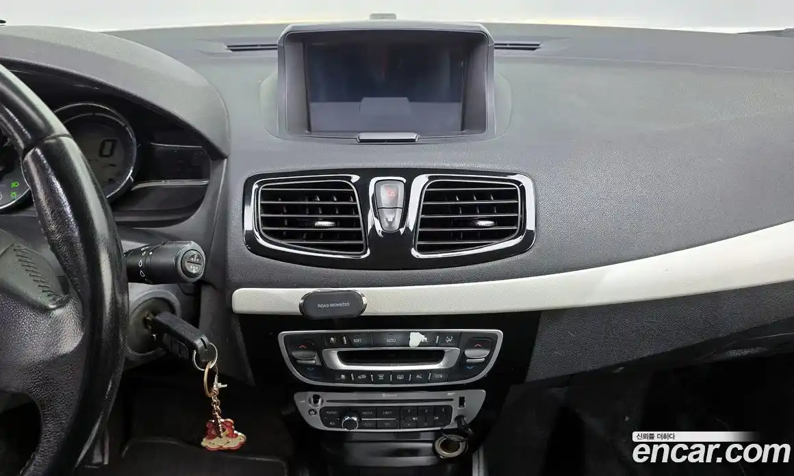 Renault SM3 2014 1.6 Автомат в Москве № 148462, фото 8