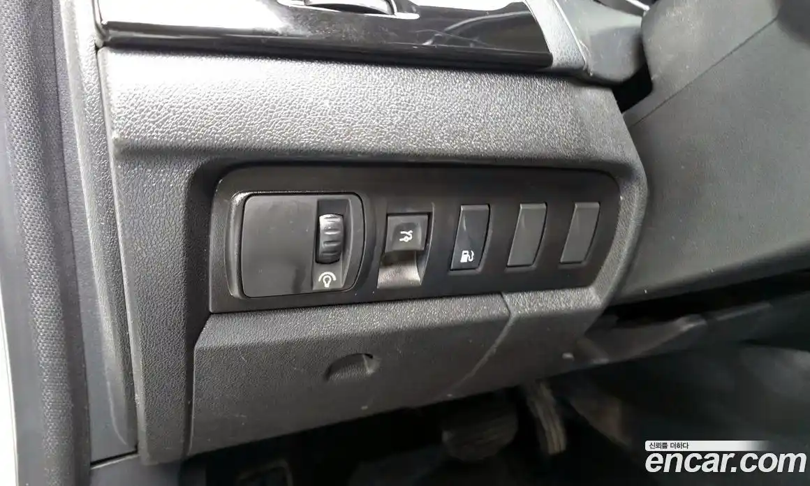 Renault SM3 2014 1.6 Автомат в Москве № 148462, фото 9