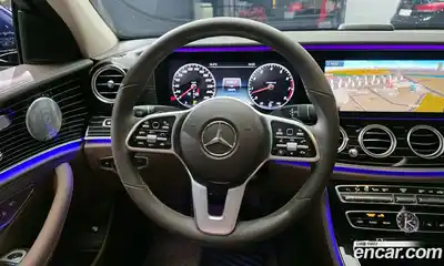 Mercedes-Benz E-Class 2020 3.0 Автомат в Москве № 150711, миниатюра 3