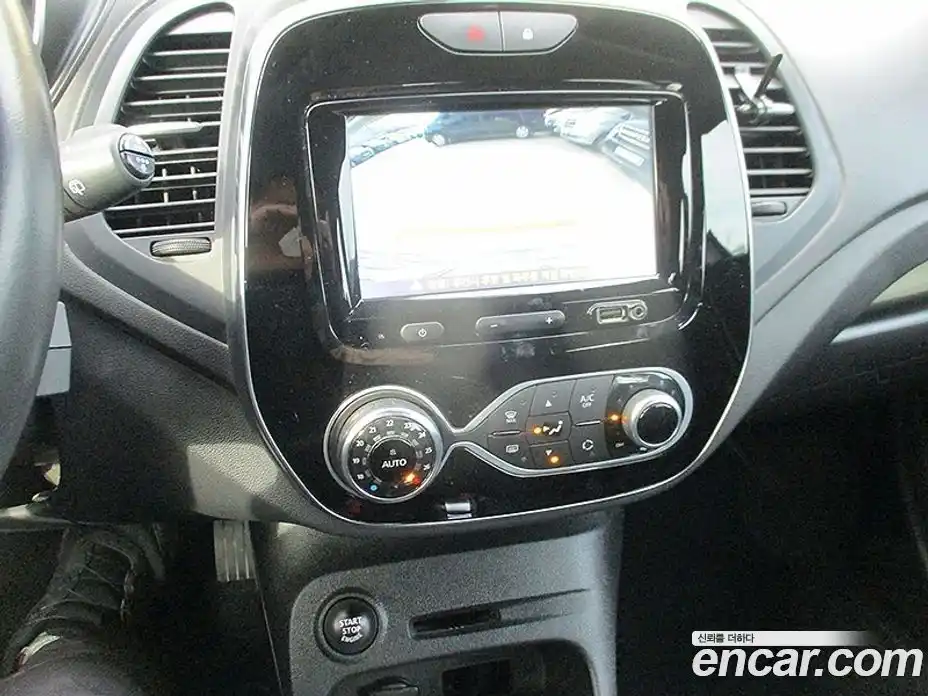 Renault QM3 2019 1.5 Автомат в Москве № 152529, фото 13