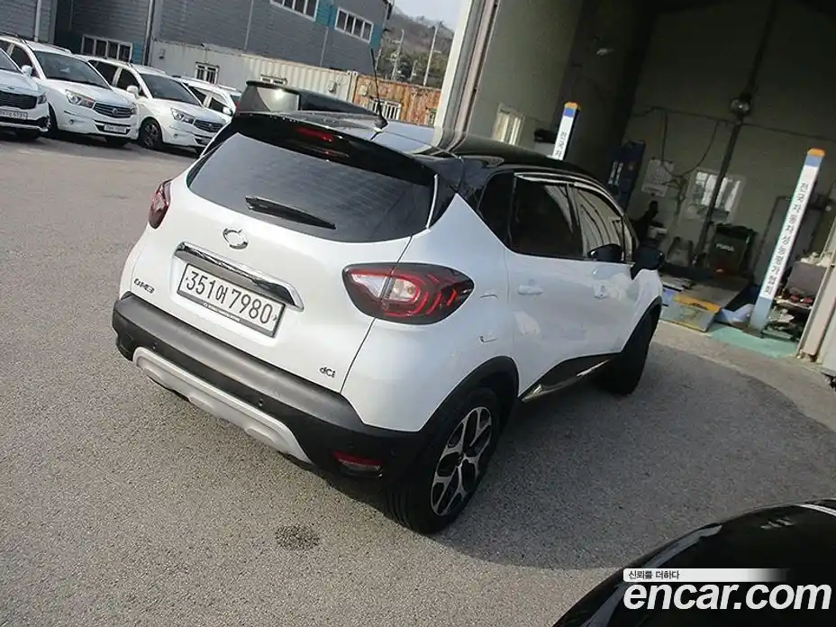 Renault QM3 2019 1.5 Автомат в Москве № 152529, фото 14